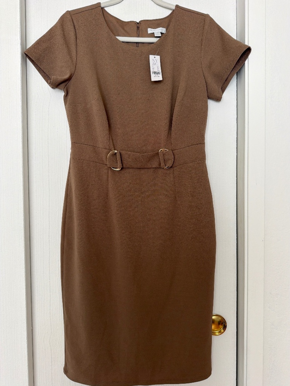 🤎 New York & Company Tan Belted Sheath Dress – Size M – NWT